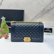 CHANEL 藍金羊 BOY 25