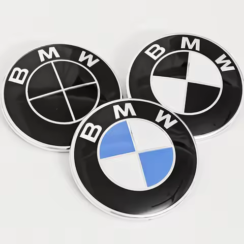 1/2Pcs For BMW E46 E90 F30 F10 F20 G20 E87 E63 E60 F01 F02 G14 74mm 82mm Car Front Hood Emblem Trunk
