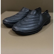 Bowling Kampung Shoe 779