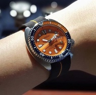 สายนาโต้รุ่น MN Strap Black OPs Orange Centerline PVD Buckle