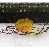 [Disk Crystal] [Auspicious Ruyi] Natural Burmese Amber Gold Blue Auspicious Ruyi Safe Lock Small Car