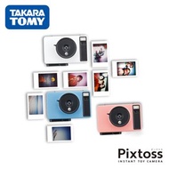 [DJS LIFESTYLE] 🇯🇵日本人氣產品 TAKARA TOMY PIXTOSS 即影即有菲林相機有「白色」、「藍色」、「粉紅色」三款顏色選擇！採用吸睛的可愛外型設計。廣角近拍鏡頭；自拍或合照均能簡單駕馭。多重曝光功能；可拍攝出更富創意的效果！