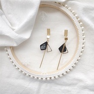 [NiNi Me] Korean Style Earrings Simple Versatile Three-Dimensional Geometric Hollow Triangle Danglin