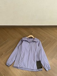 4色 Arc”teryx 的Gamma Lightweight Hoody 連帽外套