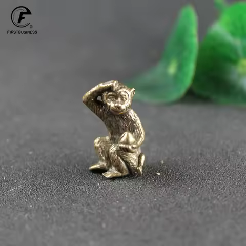 Antique Mini Solid Monkey Holding Peach Figurines Miniatures Tea Pet Ornaments Copper Zodiac Animal 