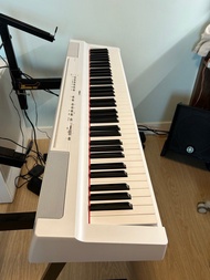 Yamaha P121 digital piano