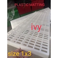 Plastic matting size 1x3 HDPE, 1X3 Plastic matting HDPE,1X3 Plastic matting HDPE for dog cage