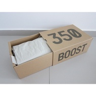 Yeezy 350 Sneakers Box