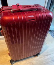 Rimowa 行李箱 hand carry size