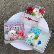Money flower box of 6 money tubes mixed with scented wax flowers for mother, wife, lover, girlfriend