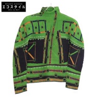 三宅一生 MI83FJ711 綠色全印花彈性褶皺瓶頸鏤空領口