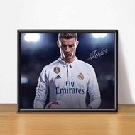 CAPEZIO | โปสเตอร์ CR7 ลายเซ็นสำหรับตกแต่ง