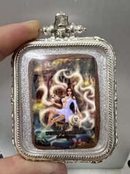 泰國佛牌阿贊明20期姐姐 详细资料請 咨詢，圖三加微訊號#阿赞明#阿占明 #ajarnmeng #archan meng#Acmeng #Aj mengamulet卖价不是售价详细价格 请咨询