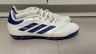 Adidas 足球鞋