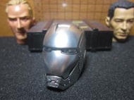 SY5特殊部門 HOTTOYS鋼鐵人1/6銀色盔甲頭雕一顆 mini模型 LT:5493