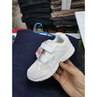 YONEX Kasut Sekolah Putih Lelong(size 10-7)