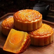 Moon cake Big moon cake Cantonese Lotus Seed Egg Yolk Bean Paste Mid-Autumn Festival moon cake Pastr