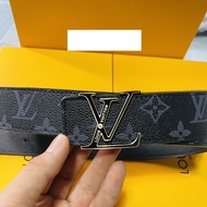 Lv gold-plated men's belt, Lv men's belt, pu leather material, anti-rust metal surface