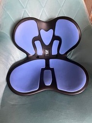 兒童坐姿矯正器