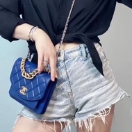 Chanel孟買系列風琴包藍色金扣 牛皮18.5*15*4 99新配件塵袋保卡