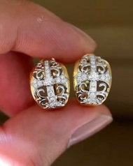 設計新品nice👑💛！ Diamond & 18K Gold Earring！ 0.416ct diamond, price 16500HKD 有型Chrome hearts設計！鑽石41.60份！ 
