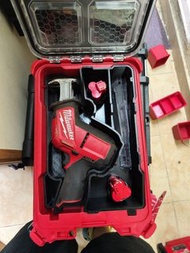 Milwaukee PACKOUT 米沃奇 3D打印
2520配件    8435配件
只是黑色底盘,共2件组件  320元 打印時間長
（8435工具箱不包括）