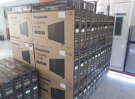 Panasonic 32 inch 32HS550k smart TV