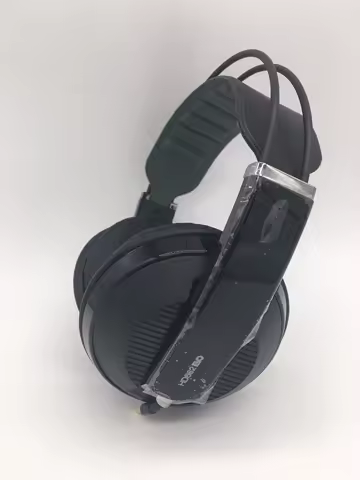 Superlux HD662EVO closed-back monitoring headphone noise canceling headphone with removable earmuffs