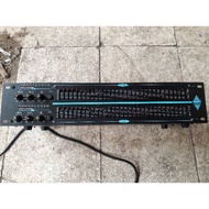 Equalizer 2 x 31 62 channel audio sound system assembly