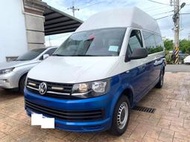 2019年 福斯T6【2.0 藍白色 自排 原廠高頂 客車五人座 可協助裝後排座椅 里程7萬 可改露營車 全程原廠保養 
