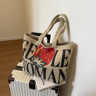 Gentle Woman Strawberry Painted Shopping Bag Canvas Bag 2023 New Letter Printed Casual Shoulder Bag