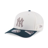 New Era หมวกรุ่น NEW YORK YANKEES 9SEVENTY COLLECTION CHROME WHITE AND DARK GREEN 9SEVENTY STRETCH S