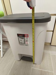 全新25L垃圾桶屯門，友愛交收$19x