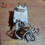 Thomson 5-2339a 9v 450mA 4.5V adapter