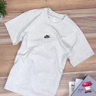 球鞋補習班 NIKE SPORTSWEAR LOGO TEE 米色 淺卡其 男女 刺繡 厚磅 短袖 DN5241-072