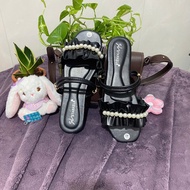 Lady's cross-turn sandals with pearls, easy to wear without hurting your feet, available in big size