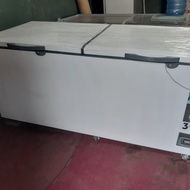 Freezer box 900L gea second bekas