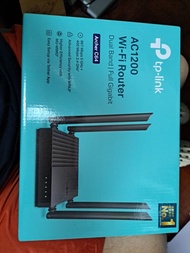 TP-Link Archer C64 AC1200 Wi-Fi 路由器