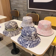 D2F7H5 DIOR Sunshade Bucket Hat New Style Presbyopic Sun Hat Letter Embroidery Pot Hat Sunscreen Uni