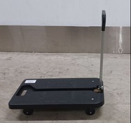實用小型手推車
Practical small trolley
