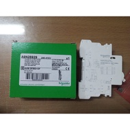 A9N26929 Auxiliary contact OC plus 1 SD and OF ac dc Schneider
