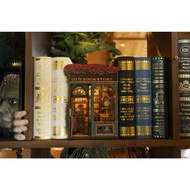 Halom book nook Old Bookstore model