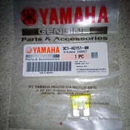 3C1-H2151-00 Blade Fuse 20A Vixion ori YGP