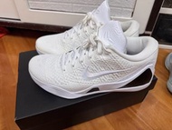Nike Kobe 9 白色籃球鞋