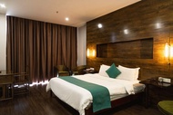 Qiaodu Hotel (Jiangmen Light Rail Station)