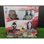 Ultraman Tiga Sofubi Set With Kaiju With Box Bandai