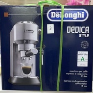 全新DELONGHI 半自動咖啡機