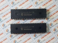 PIC16C65B-04/P Microchip Mikrocontroller 4Kx14 OTP 33I/O 4MHz DIP-40