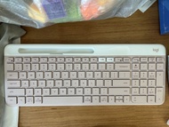 Logitech 羅技 粉色 無線鍵盤 keyboard K580