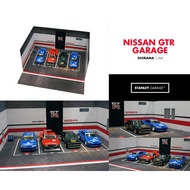 1/64 Nissan GTR Garage Diorama.